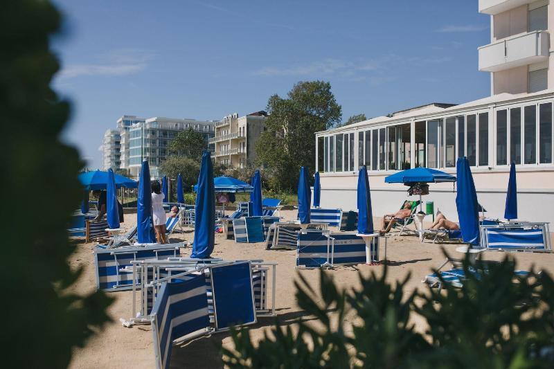 Hotel La Bussola Lido di Jesolo Dış mekan fotoğraf