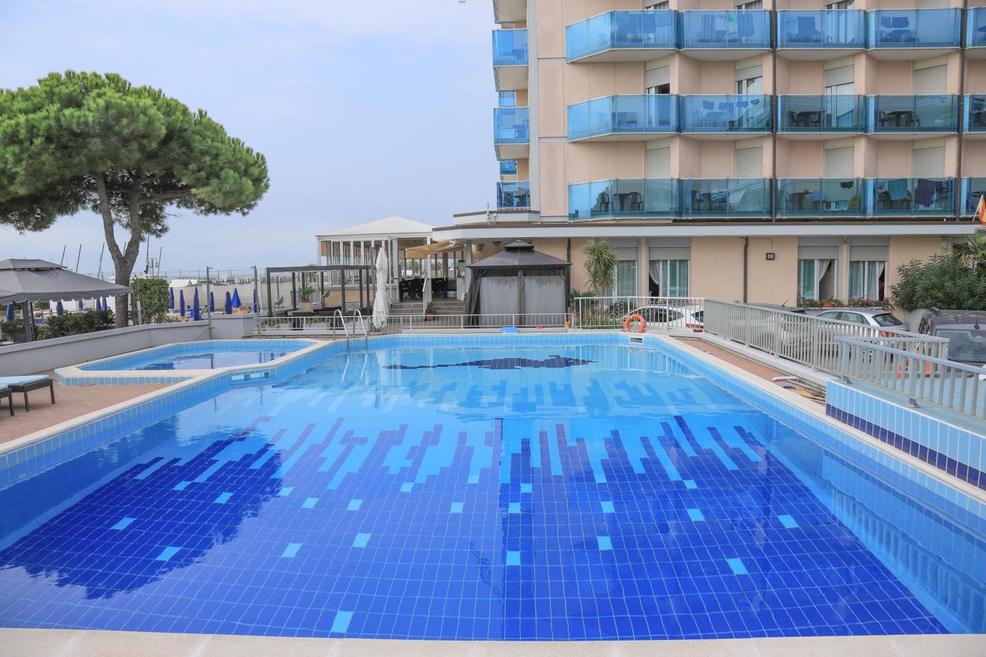 Hotel La Bussola Lido di Jesolo Dış mekan fotoğraf