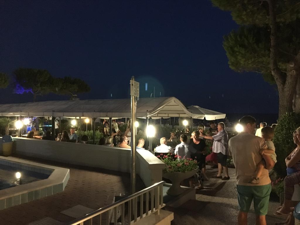 Hotel La Bussola Lido di Jesolo Dış mekan fotoğraf