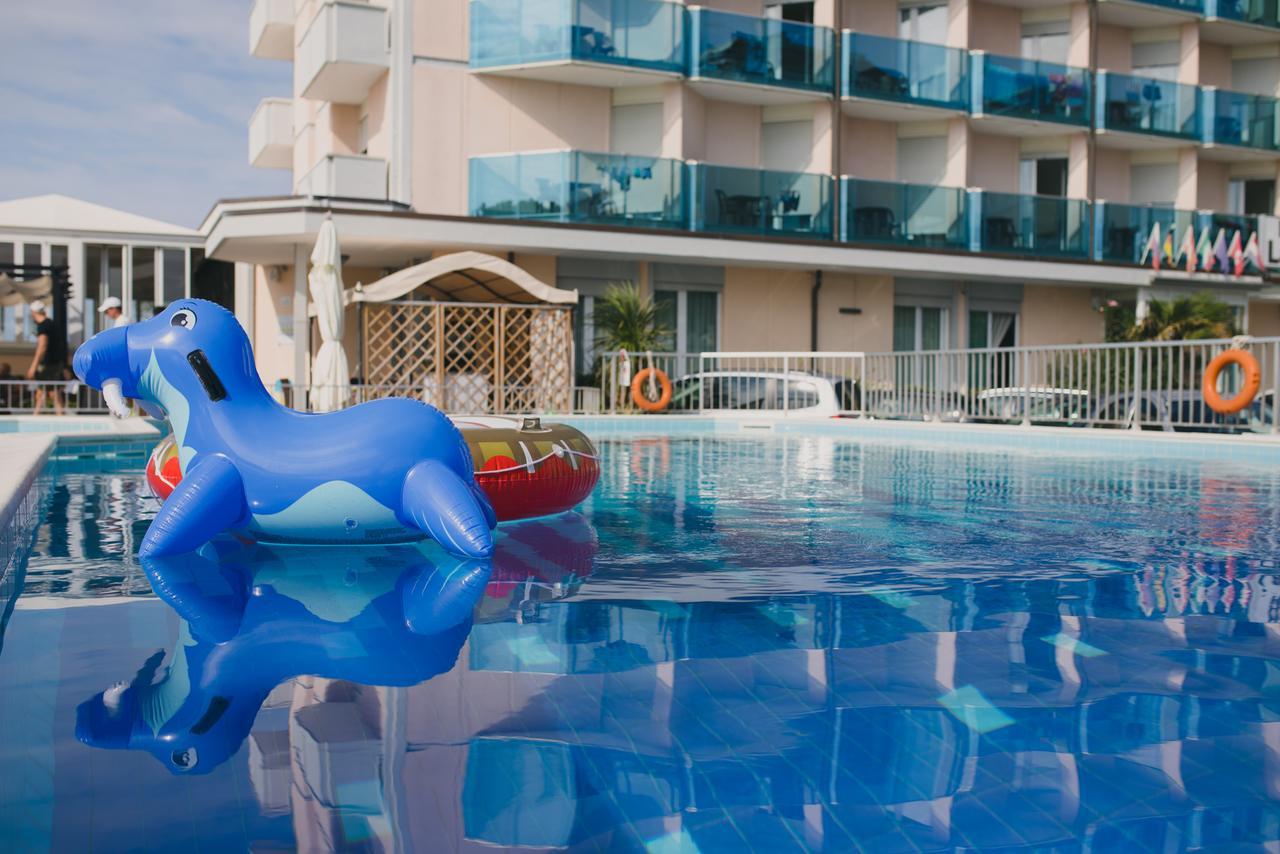 Hotel La Bussola Lido di Jesolo Dış mekan fotoğraf